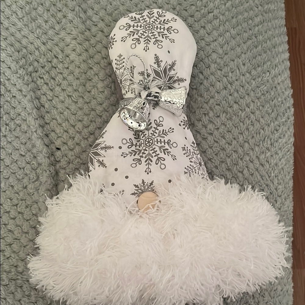 Snowflake Patterned Kids Winter Hat